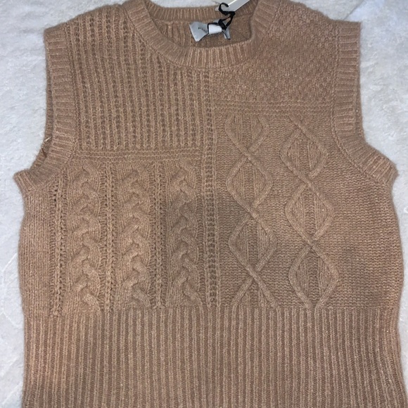Sleeveless sweater top - Picture 4 of 6